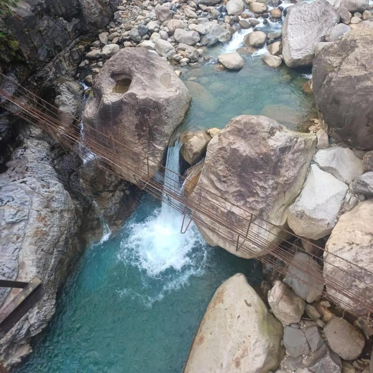 Odyssey Stays Nongriat - 3Kms Trek From Main Road 乞拉朋齐 外观 照片